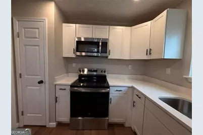 1055 Pinecrest Drive, Forest Park, GA 30297 - Photo 28