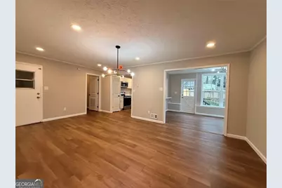 1055 Pinecrest Drive, Forest Park, GA 30297 - Photo 14