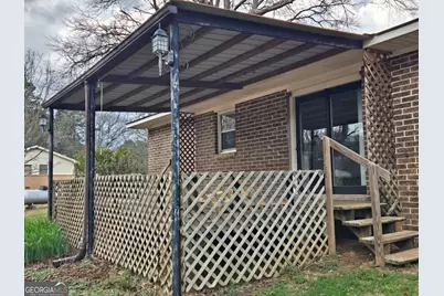 606 Viewpoint Drive, Jackson, GA 30233 - Photo 8