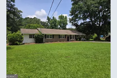 606 Viewpoint Drive, Jackson, GA 30233 - Photo 2