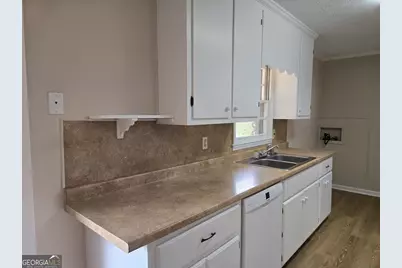 606 Viewpoint Drive, Jackson, GA 30233 - Photo 18