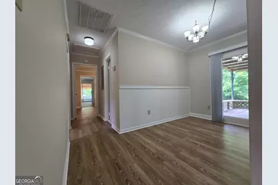 606 Viewpoint Drive, Jackson, GA 30233 - Photo 4