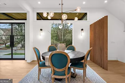 942 Peachtree Battle Circle NW, Atlanta, GA 30327 - Photo 32