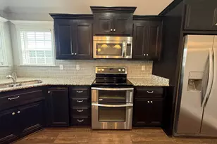 5255 Carlton Ridge Cir, Hahira, GA 31632 - Photo 4