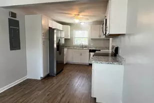 105 Robinhood Dr, Warner Robins, GA 31088 - Photo 8