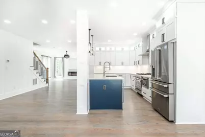 4056 Ashford Dunwoody Road NE, Brookhaven, GA 30319 - Photo 32