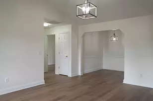 218 Pope Hill Cir, Senoia, GA 30276 - Photo 2