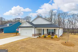 214 Franklin Hills Dr, Carnesville, GA 30521 - Photo 2