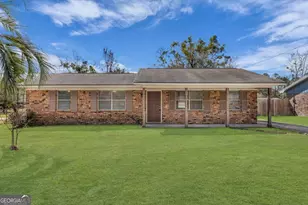 121 Deerwood Ct, Hinesville, GA 31313 - Photo 2