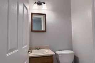 301 18th St, Griffin, GA 30224 - Photo 4