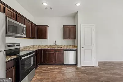 2332 McKenna Square Drive, Lithonia, GA 30058 - Photo 16