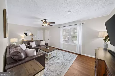 2654 Estelle Court SE, Smyrna, GA 30082 - Photo 4