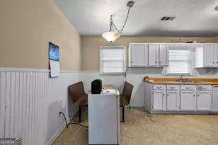 379 Wynn Rd, Newnan, GA 30263 - Photo 10