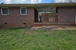 121 Salbar St, Thomaston, GA 30286 - Photo 2