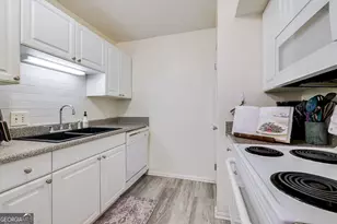 401 N Cromwell Rd, Savannah, GA 31410 - Photo 10