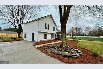 2095 Four Notch Road, Carrollton, GA 30116 - Photo 4