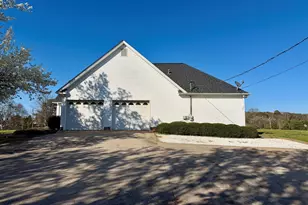 494 S Broad St, Bowman, GA 30624 - Photo 6