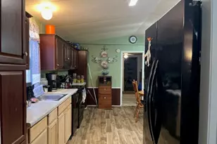 742 Halls Bridge Rd, Swainsboro, GA 30401 - Photo 8