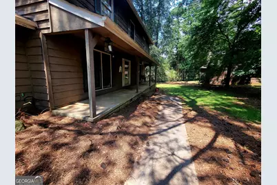 963 Blackberry Court, Ellenwood, GA 30294 - Photo 2