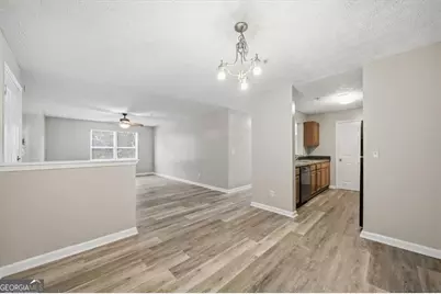 8201 Fairington Ridg Circle, Lithonia, GA 30038 - Photo 8