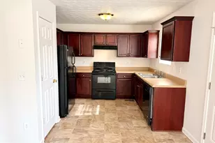 656 Sycamore Dr, Jonesboro, GA 30238 - Photo 10