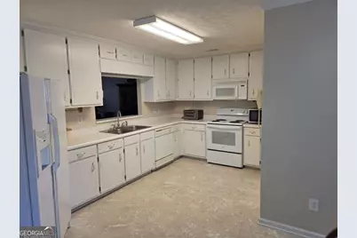 235 Monmouth Drive, Fayetteville, GA 30214 - Photo 8