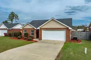 539 Osprey Cir, Tifton, GA 31794 - Photo 2