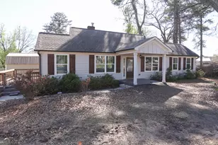 68 Hayes St, Toccoa, GA 30577 - Photo 2