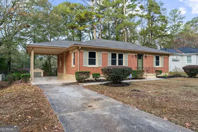 2533 Plantation Drive, East Point, GA 30344 - Photo 2