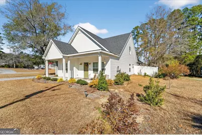 301 S Ash Street, Springfield, GA 31329 - Photo 4