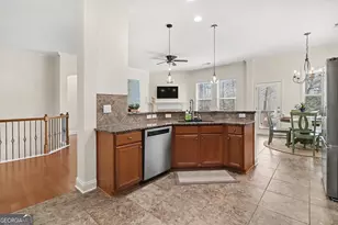 108 Greenview Dr, Newnan, GA 30265 - Photo 1