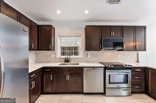 24 Mt Vernon Cir, Sandy Springs, GA 30338 - Photo 12