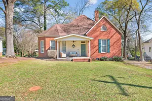 131 Thomas St, Elberton, GA 30635 - Photo 2