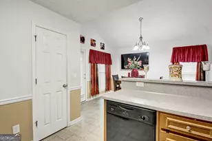 7798 Leaning Pine Ct, Midland, GA 31820 - Photo 10