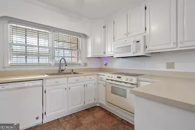 858 Fair Oaks Drive, Macon, GA 31204 - Photo 12