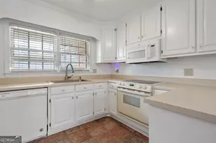 858 Fair Oaks Dr, Macon, GA 31204 - Photo 12