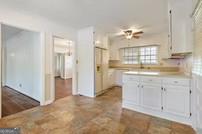 858 Fair Oaks Drive, Macon, GA 31204 - Photo 10
