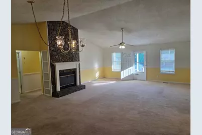 213 Lancelot Lane, Dublin, GA 31021 - Photo 2