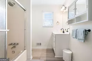 1426 Raintree Dr, Snellville, GA 30078 - Photo 18