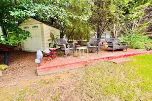 1216 St James Pl, Loganville, GA 30052 - Photo 36