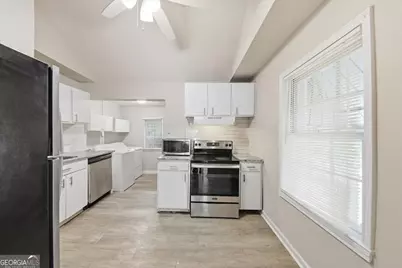 154 Lawton Street SW, Atlanta, GA 30314 - Photo 10
