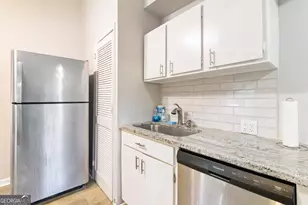 154 Lawton St SW, Atlanta, GA 30314 - Photo 12