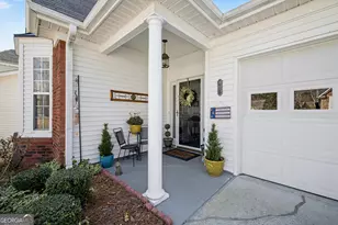 28 Vista Bella Way, Newnan, GA 30265 - Photo 4