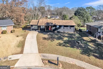 2958 Holcomb Court, East Point, GA 30344 - Photo 2