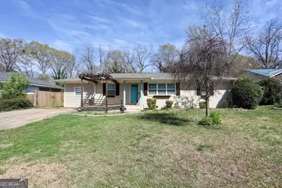 1259 Cherokee Avenue, Griffin, GA 30224 - Photo 2