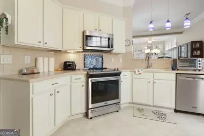 323 Lewisburg Drive, McDonough, GA 30253 - Photo 8