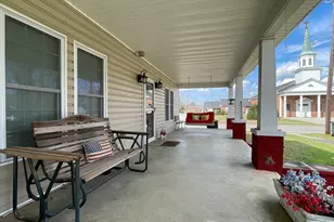 297 N Rountree St, Metter, GA 30439 - Photo 4