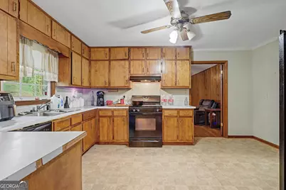 7687 Tyra Cove, Jonesboro, GA 30236 - Photo 10