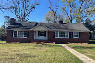 412 W 4th St, Vidalia, GA 30474 - Photo 1