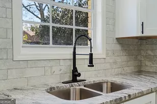 7412 Daisy St, Columbus, GA 31904 - Photo 8